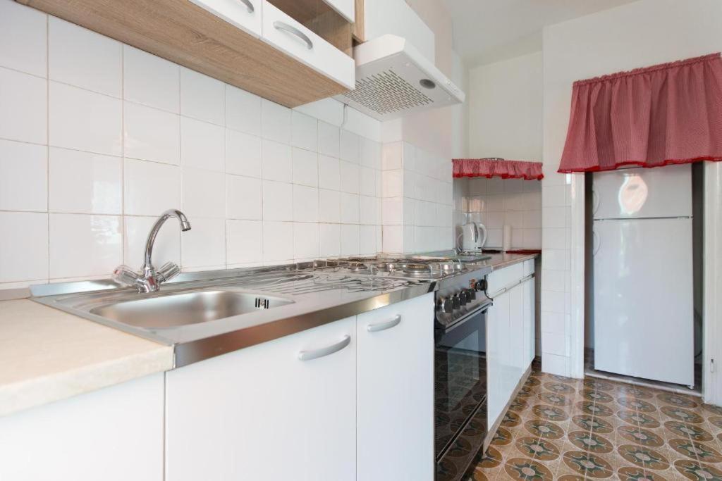Apartments Hodanic Krk Town Exterior foto